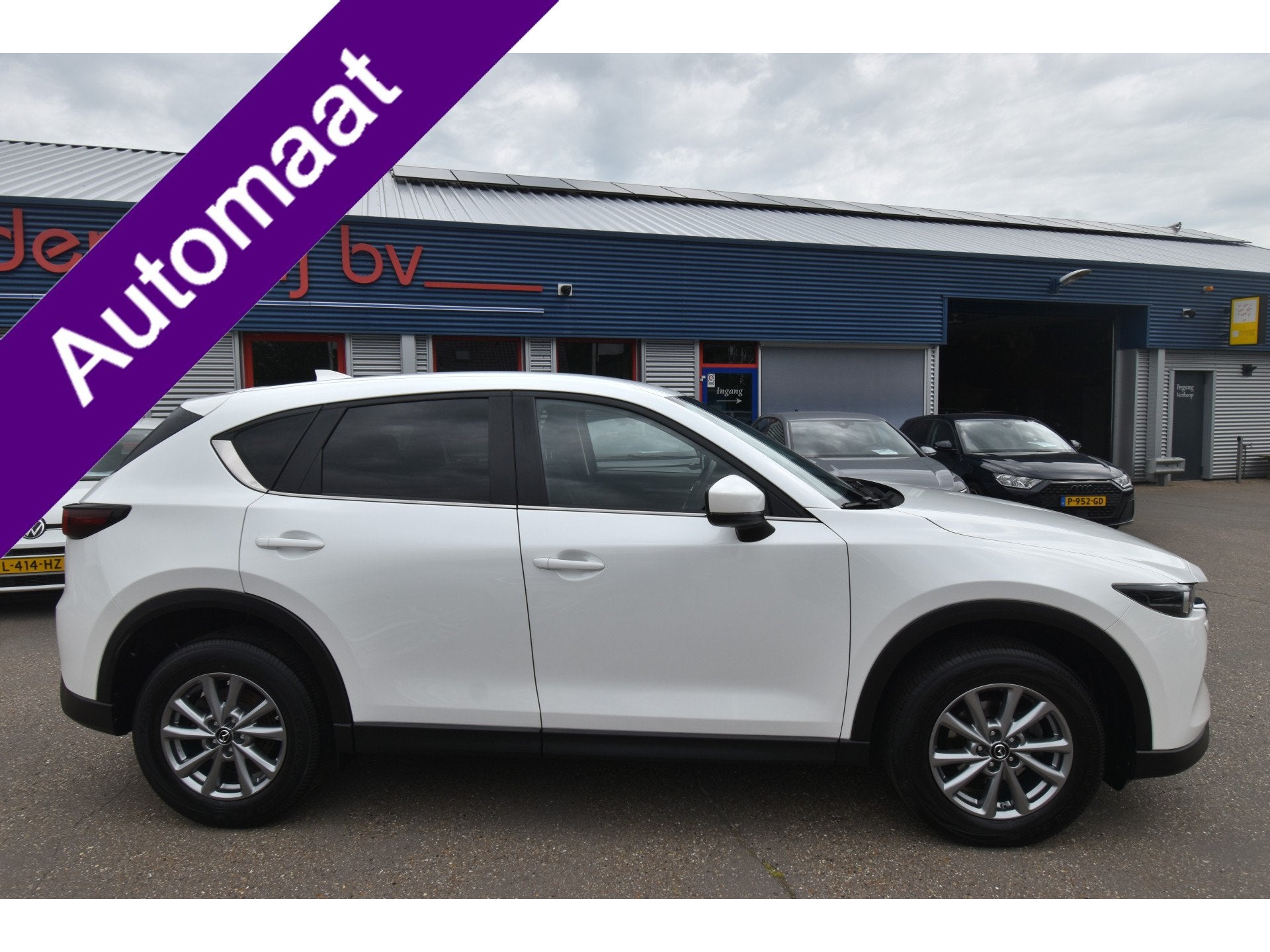 Foto 2 van Mazda CX-5 2.0 SkyActiv-G 165 Comfort , ST+STUUR VERW , A UI