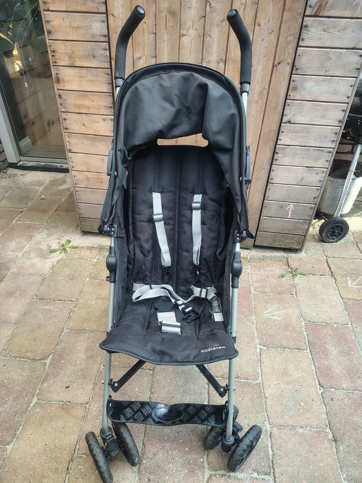 zwarte buggy, koelstra, Kinderen en Baby's, Ophalen, Gebruikt, Koelstra, Verstelbare rugleuning