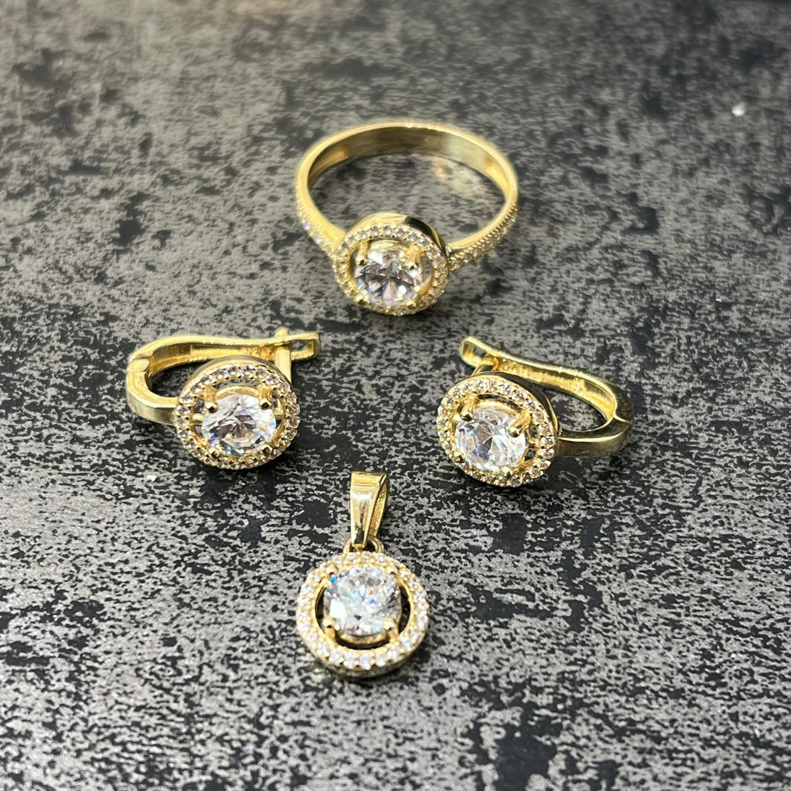 14 karaat gouden ring oorbellen hanger, Sieraden, Tassen en Uiterlijk, Ophalen of Verzenden, Nieuw, Goud, Dame
