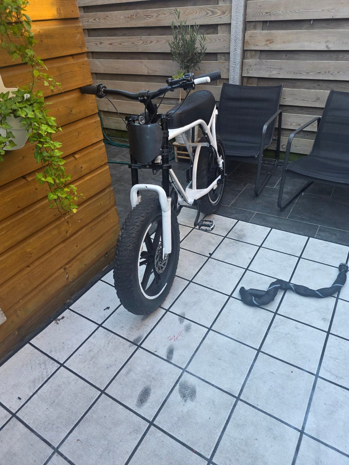 Wit v8 shunt mod 750w motor met nfc display en begrenzer, 59 cm of meer, Ophalen of Verzenden, Overige merken