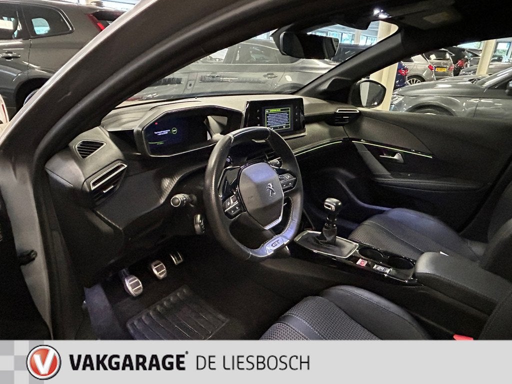 Peugeot 208 1.2 PureTech GT 100 PK | Airco | Navigatie | cam, 101 pk, Gebruikt, Leder en Stof, Handgeschakeld