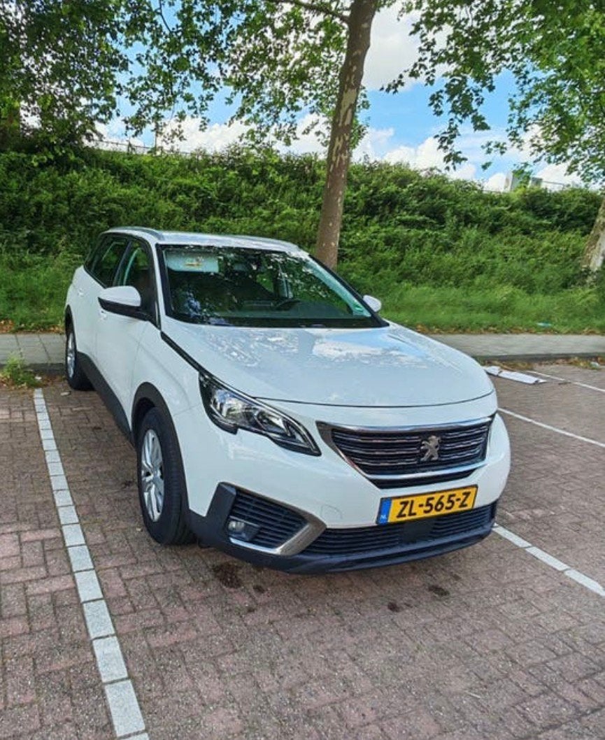 Peugeot 5008 1.2 Puretech 130pk S&S 2019 Wit, Auto's, Peugeot, Voorwielaandrijving, 1199 cc, 7 stoelen, Origineel Nederlands