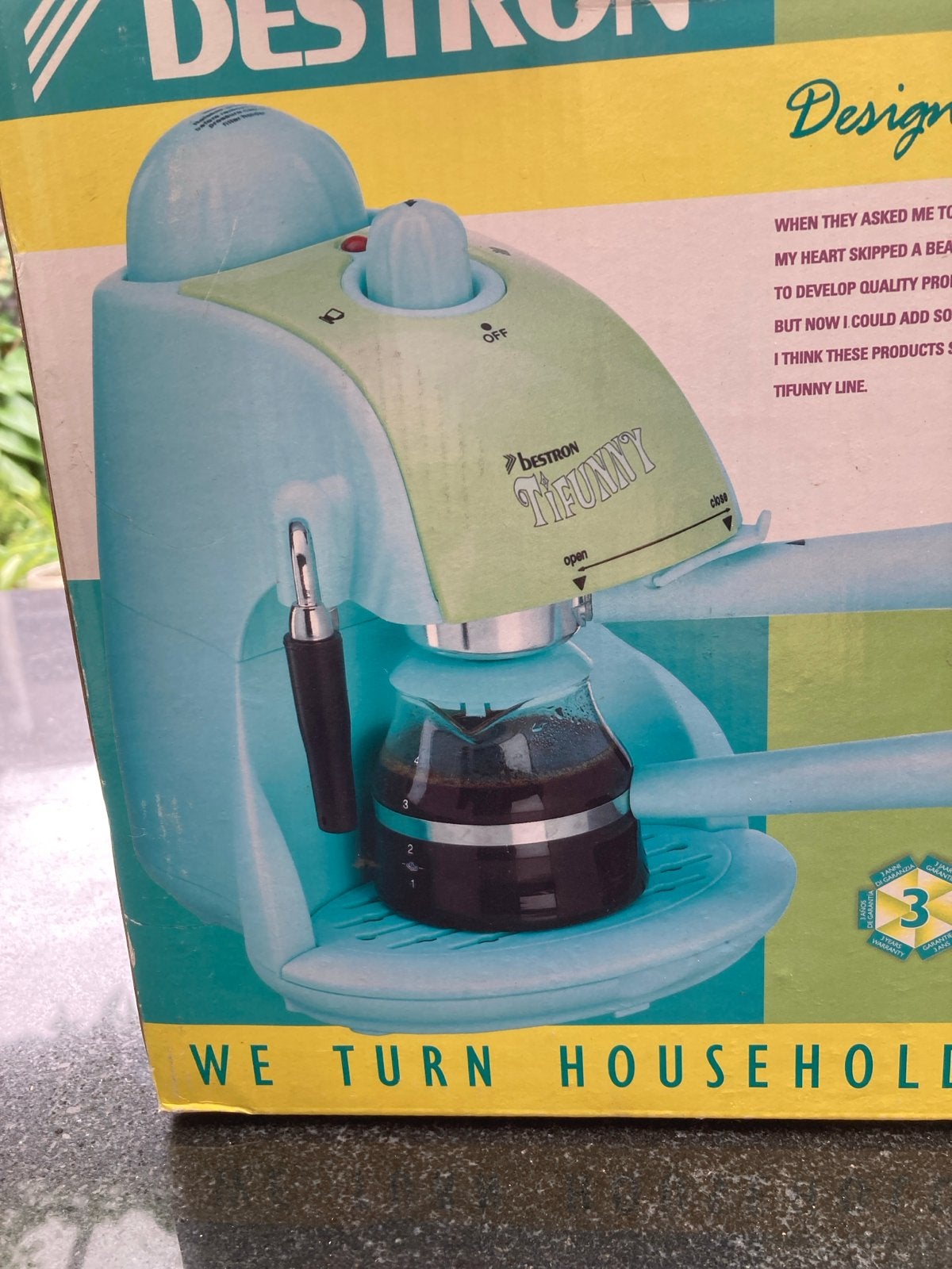 Bestron Tifunny Espressomachine DLD6511 - Zo goed als nieuw, Afneembaar waterreservoir, Espresso apparaat, Nieuw, Gemalen koffie