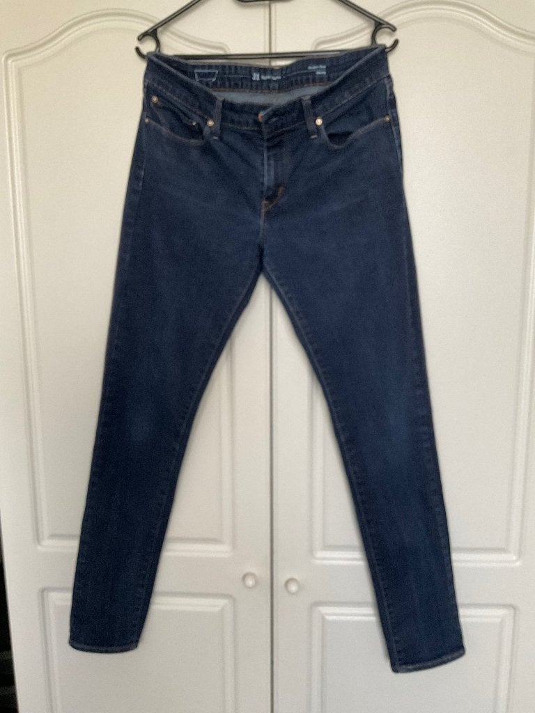 Mooie donkerblauwe skinny LEVI’S spijkerbroek maat 31, Ophalen, Blauw, Zo goed als nieuw, W30 - W32 (confectie 38/40)
