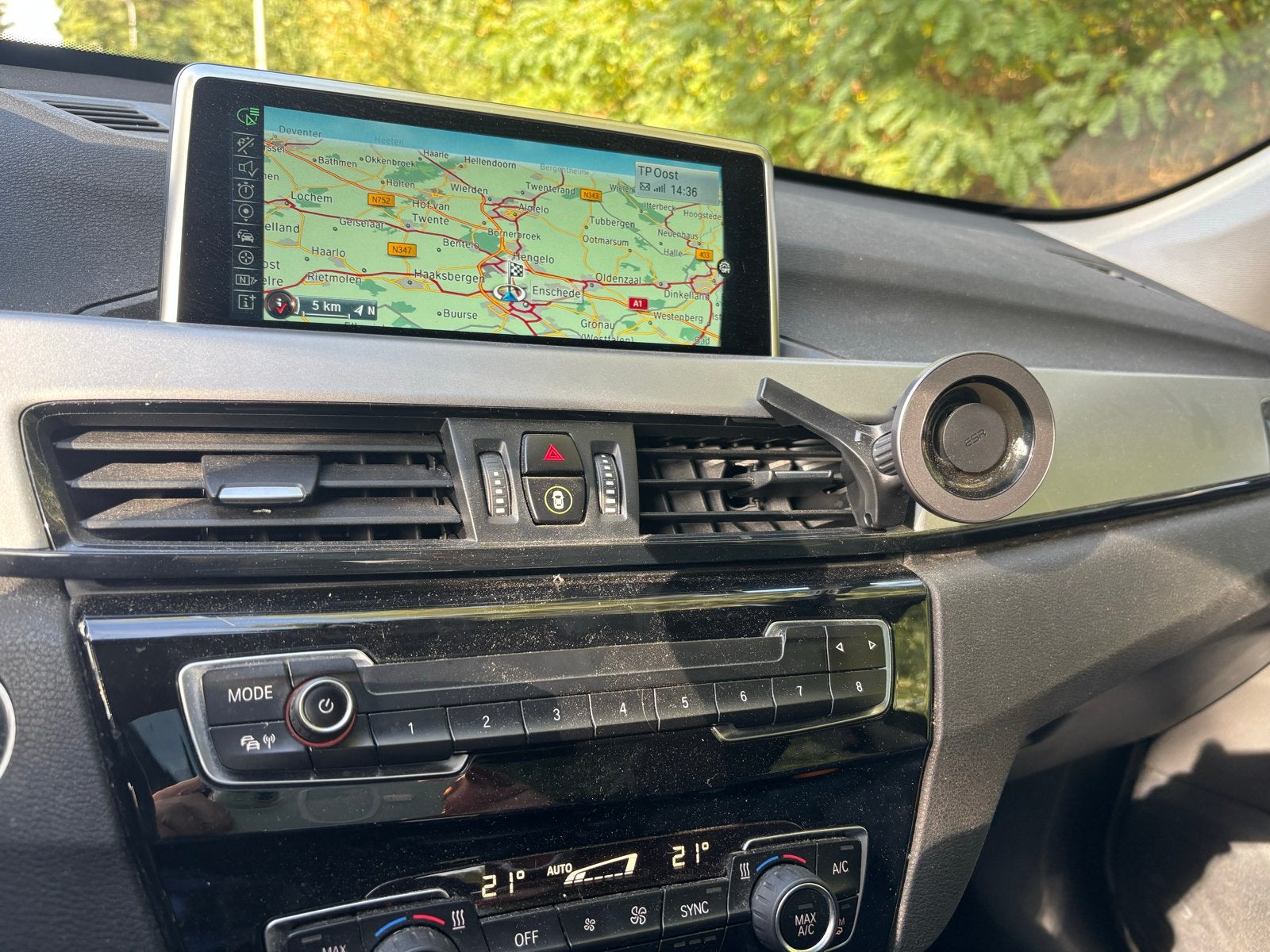 BMW X1 2.0 D Sdrive 18D AUT 2016 Grijs, Achterwielaandrijving, 4 cilinders, 1445 kg, 23 km/l