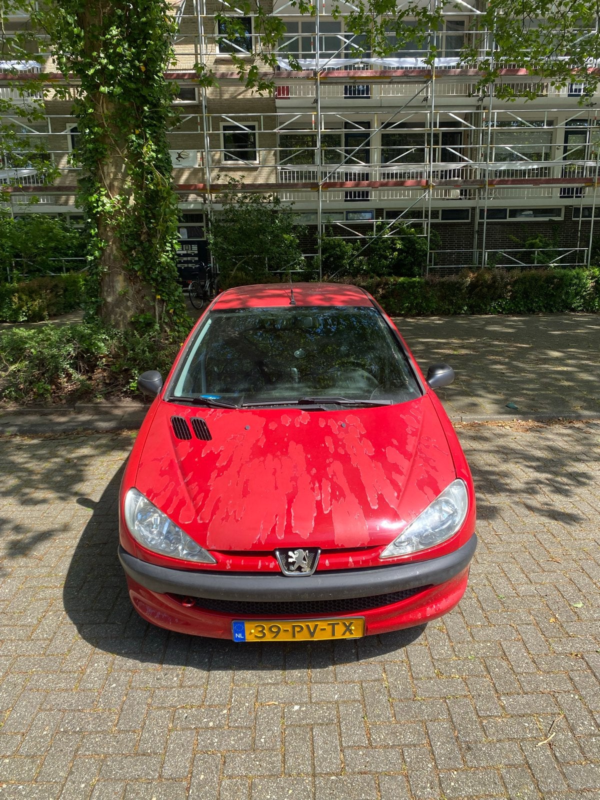 Peugeot 206 1.1 X-design 5D 2005 Rood, Auto's, Voorwielaandrijving, 31 €/maand, 4 cilinders, Origineel Nederlands