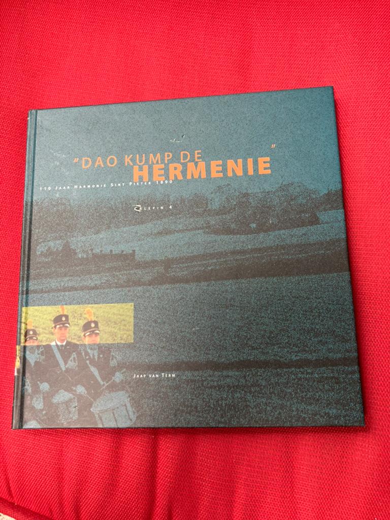 Sint Pieter. Dao kump de hermenie, Ophalen of Verzenden, Zo goed als nieuw