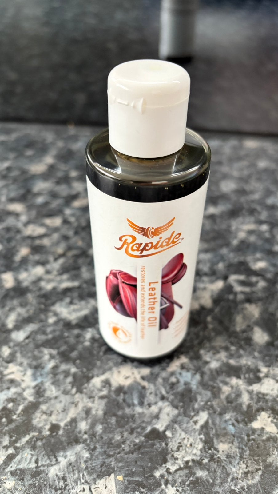 Rapide Lederolie zwart 100 ml, Ophalen of Verzenden, Nieuw, Overige soorten