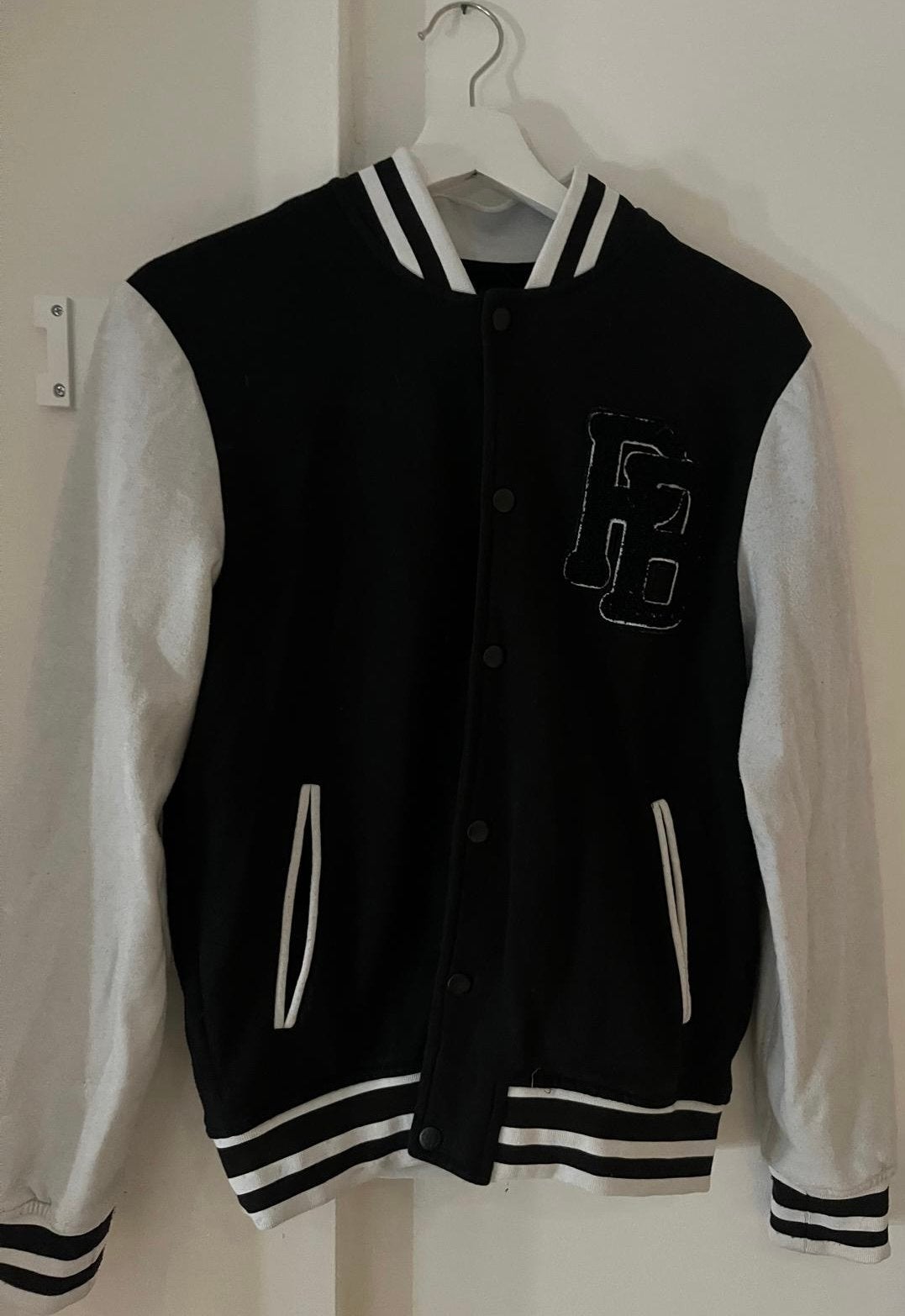Pull&Bear - Varsity Jacket Zwart/Wit - Maat S, Ophalen of Verzenden, Zo goed als nieuw, Maat 36 (S), Zwart