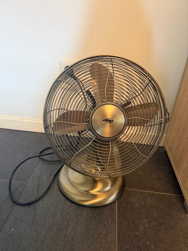Dingo 12" Tafelventilator - Model DDF-M1700, Ophalen of Verzenden, Gebruikt, Tafelventilator