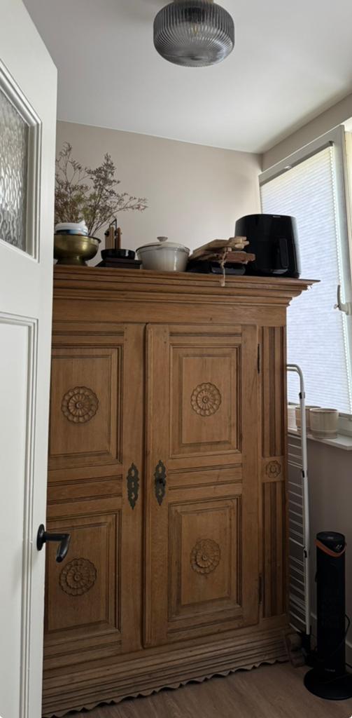 Grote antieke houten kast met 4 planken, Ophalen