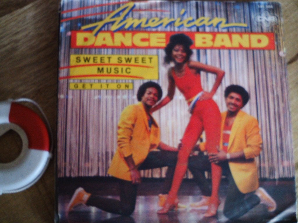 American Dance Band - Sweet Sweet Music / Get It On 17a, Cd's en Dvd's, Vinyl Singles, 7 inch, Ophalen of Verzenden, Zo goed als nieuw