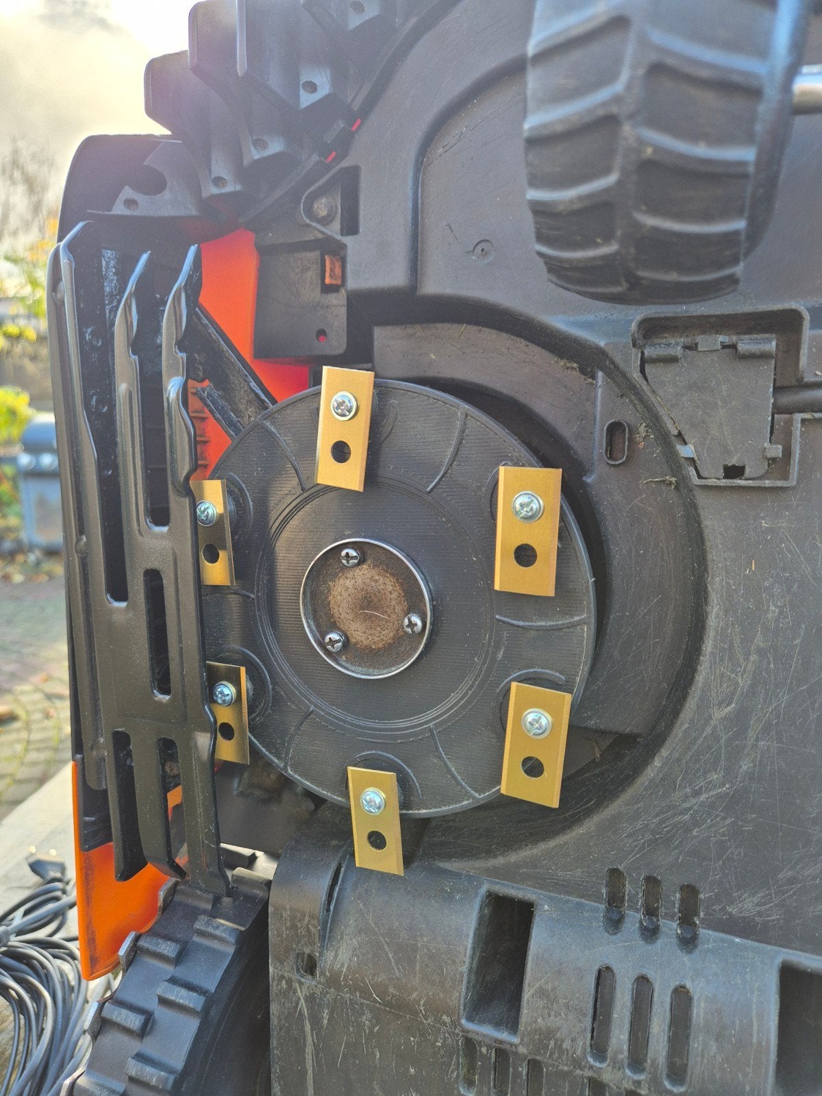 Messenschijf voor Worx Landroid M700 robotmaaier, Tuin en Terras, Ophalen, Minder dan 30 cm, Zo goed als nieuw, Accu-grasmaaier