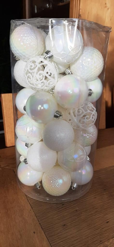 Nieuwe Kerstballen, Ophalen, Nieuw