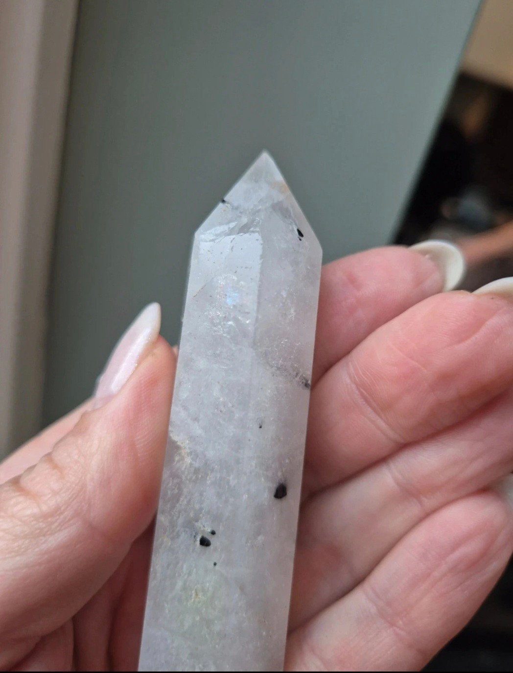 Toermalijn Kwarts Obelisk - Klein chipje en flash, Ophalen of Verzenden, Mineraal