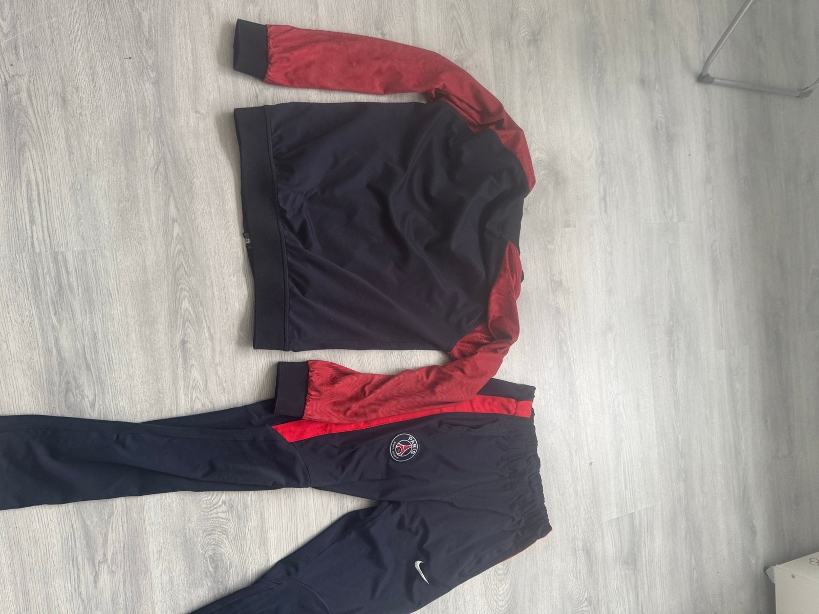 Nike Paris Saint-Germain Trainingspak Maat M, Ophalen of Verzenden, Zo goed als nieuw, Voetbal, Meerkleurig