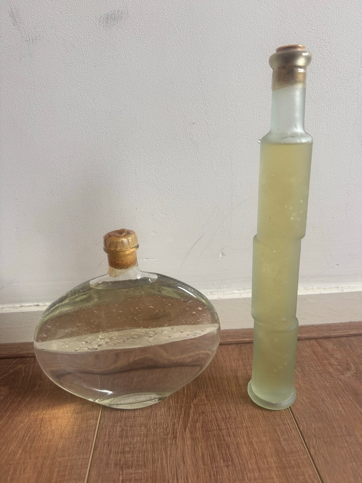 Decoratieve glazen flessen - set van 2, Ophalen, Zo goed als nieuw, Transparant, Glas