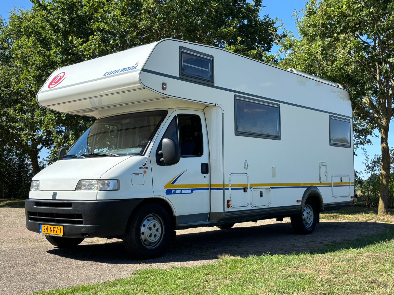 Eura mobil *2.8 JTD! lage km-stand nwe distributieriem! 2001, Brandblusser, Alkoof, Ringverwarming, 6 tot 7 meter