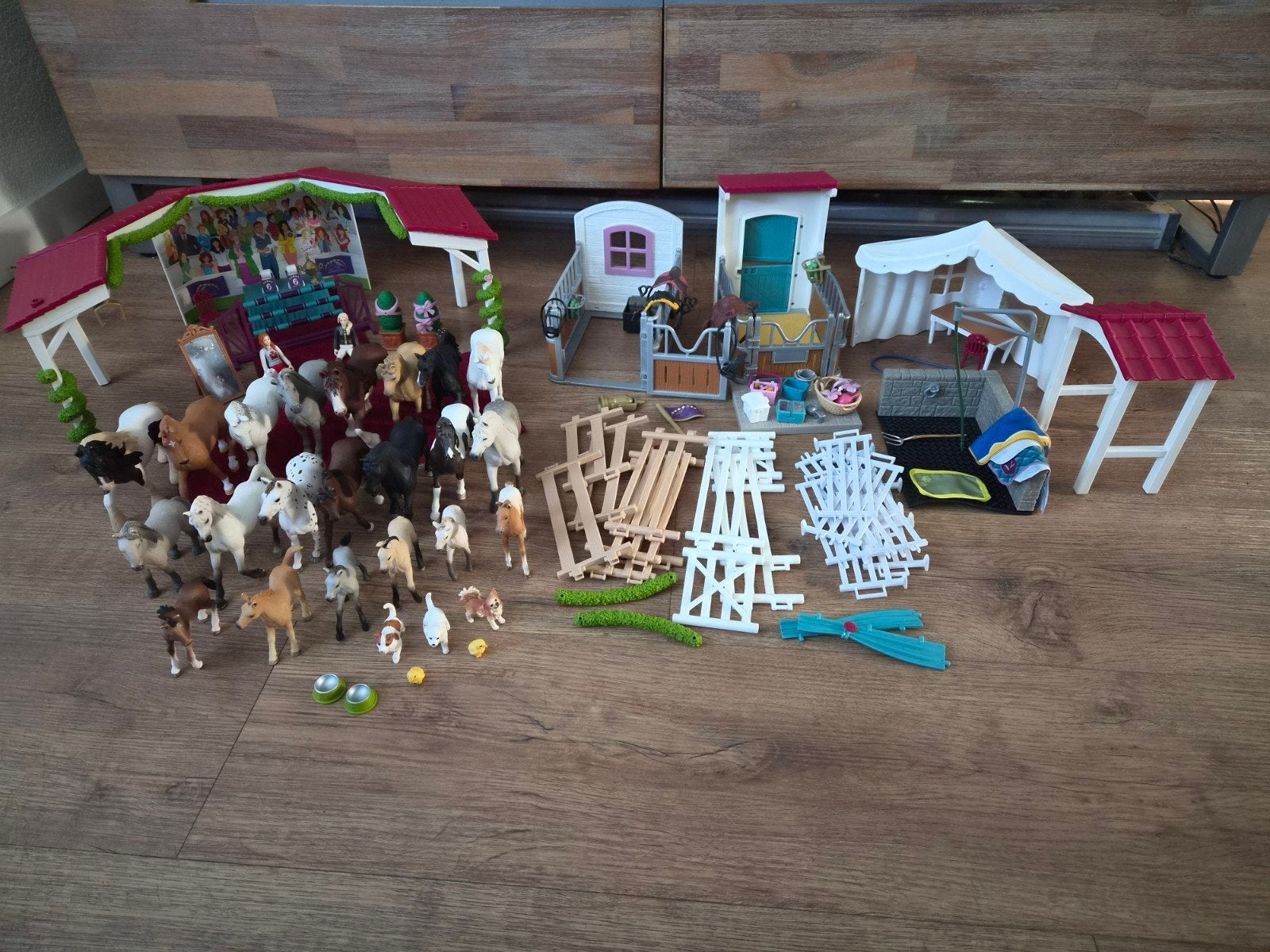 Grote Schleich paarden set met manege en accessoires, Kinderen en Baby's, Ophalen of Verzenden, Gebruikt