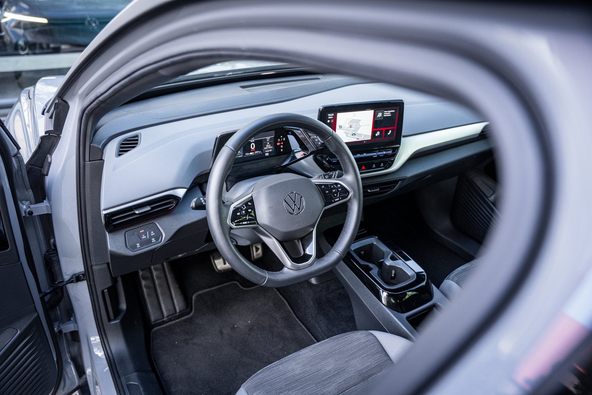 Volkswagen ID.4 Pro 77 kWh | Incl. BTW | Carplay | Adapt. cr, Automaat, Dealer onderhouden, Gebruikt, Zwart