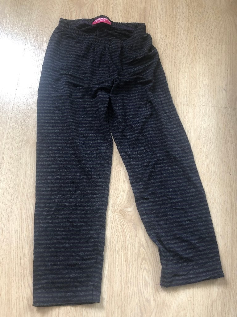 leuke legging, Kinderen en Baby's, Kinderkleding | Maat 158, Ophalen of Verzenden, Zo goed als nieuw, Meisje, Broek