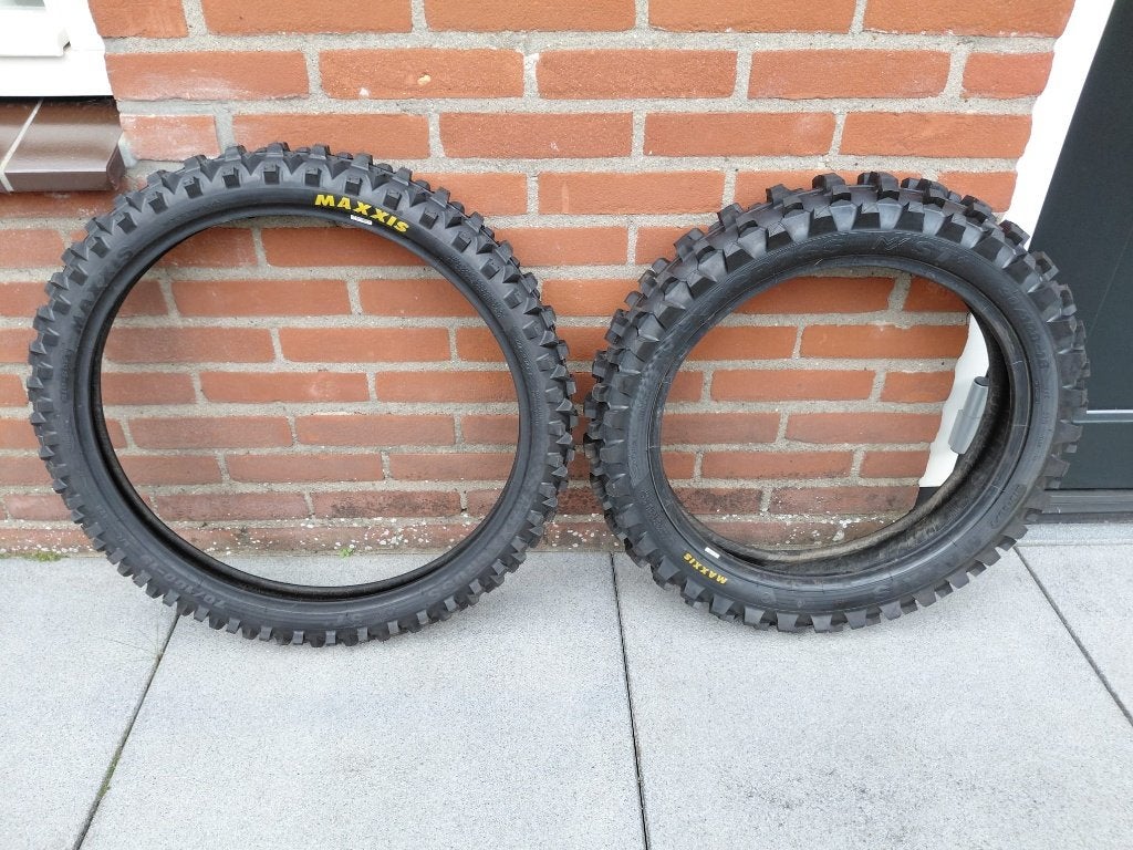 Maxxis mx-st 90/100 16 en 70/100 19 85cc grote wielen, Ophalen of Verzenden, Gebruikt