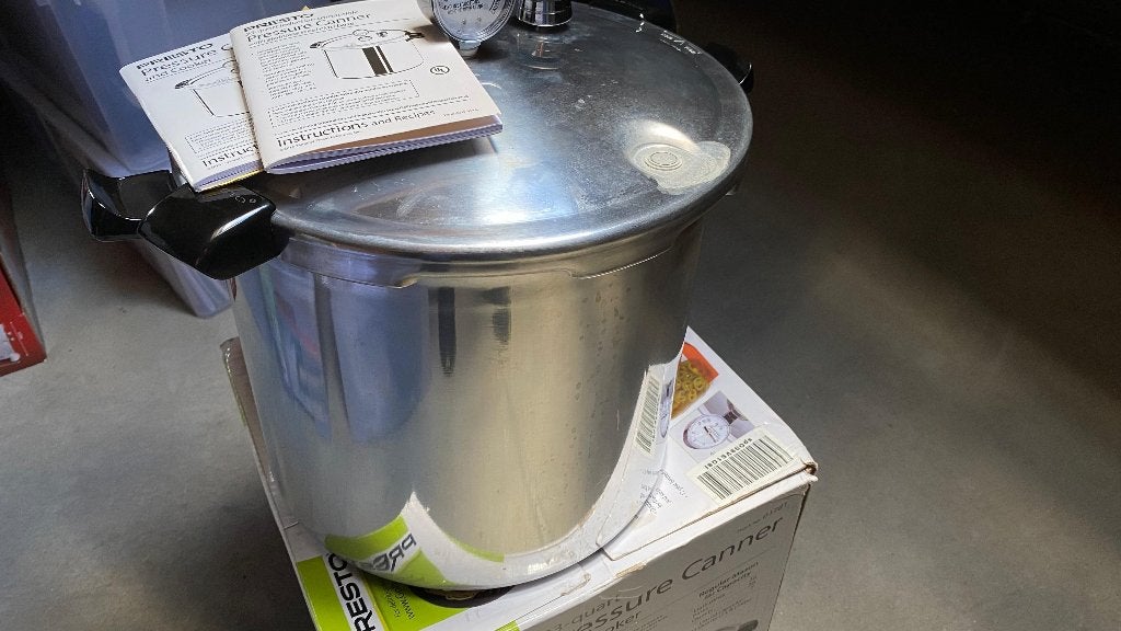 Presto Pressure Canner 23qt, Ophalen of Verzenden, Zo goed als nieuw, Rvs, Kookpan of Snelkookpan