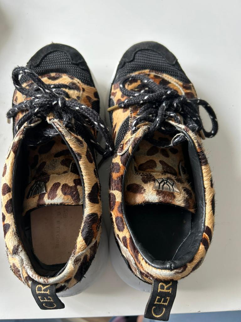 Mercer Amsterdam 38, Ophalen, Zo goed als nieuw, Sneakers of Gympen