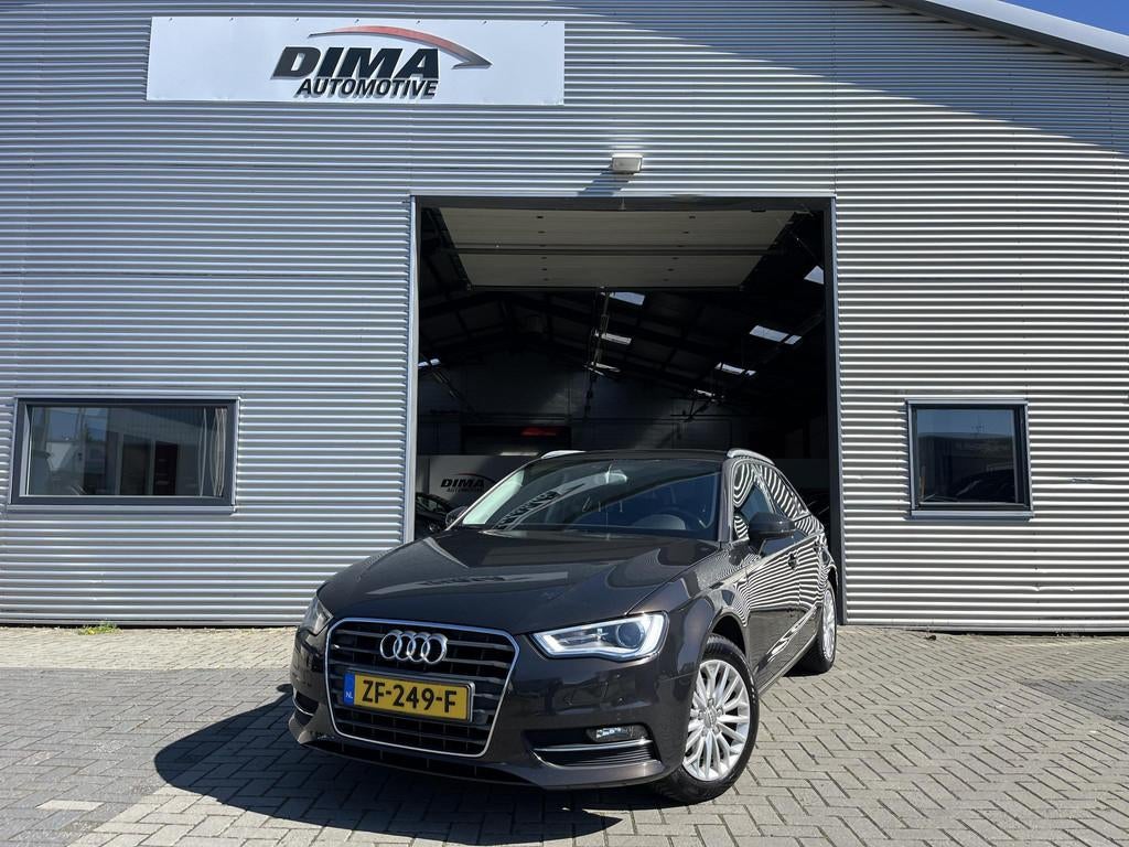 Audi A3 Sportback 1.4 TFSI Ambiente, Auto's, 125 pk, Bruin, Leder en Stof, 650 kg