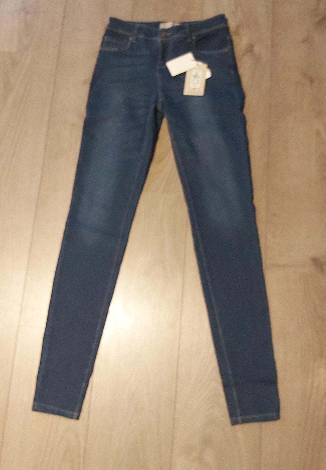 Nieuwe donkere spijkerbroek maat 36 met kaartje, Nieuw, Ophalen of Verzenden, W28 - W29 (confectie 36), Primark