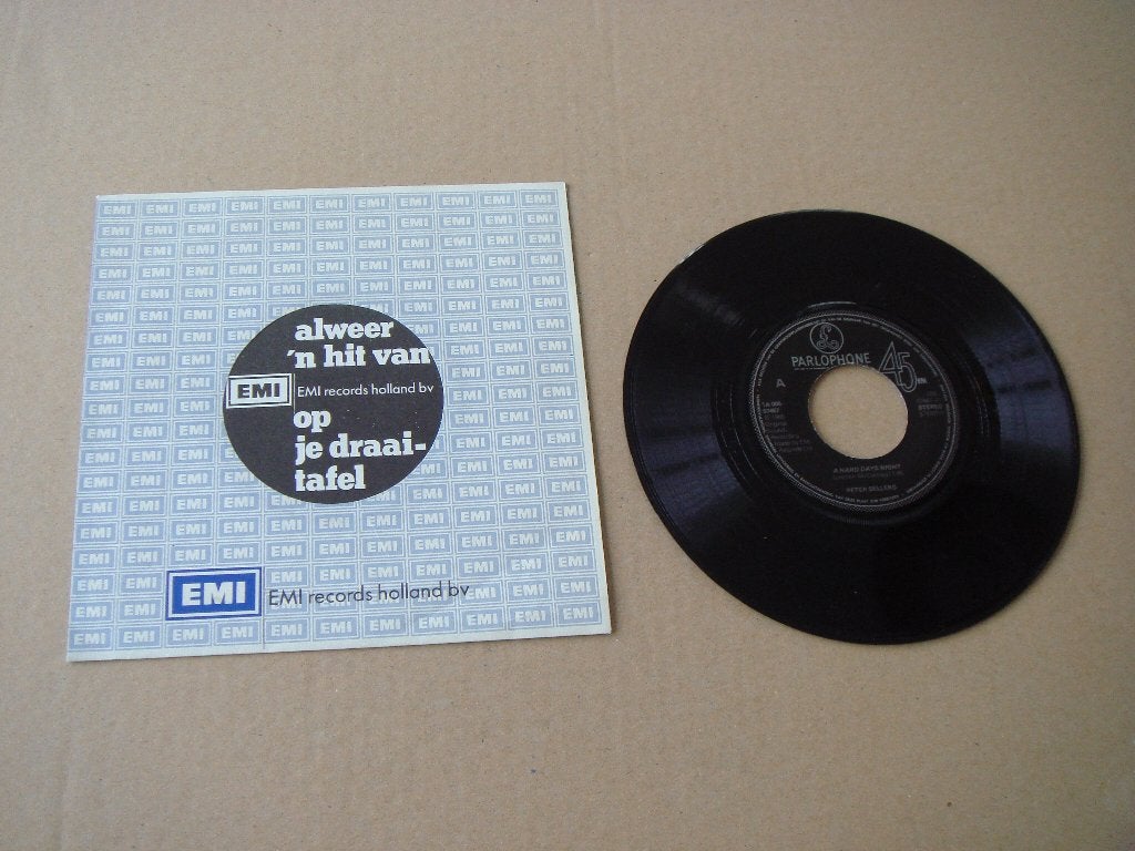 Peter Sellers A Hard Day's Night / Help Vinyl single Beatles, Beschermende buitenhoes, Ophalen of Verzenden, Zo goed als nieuw