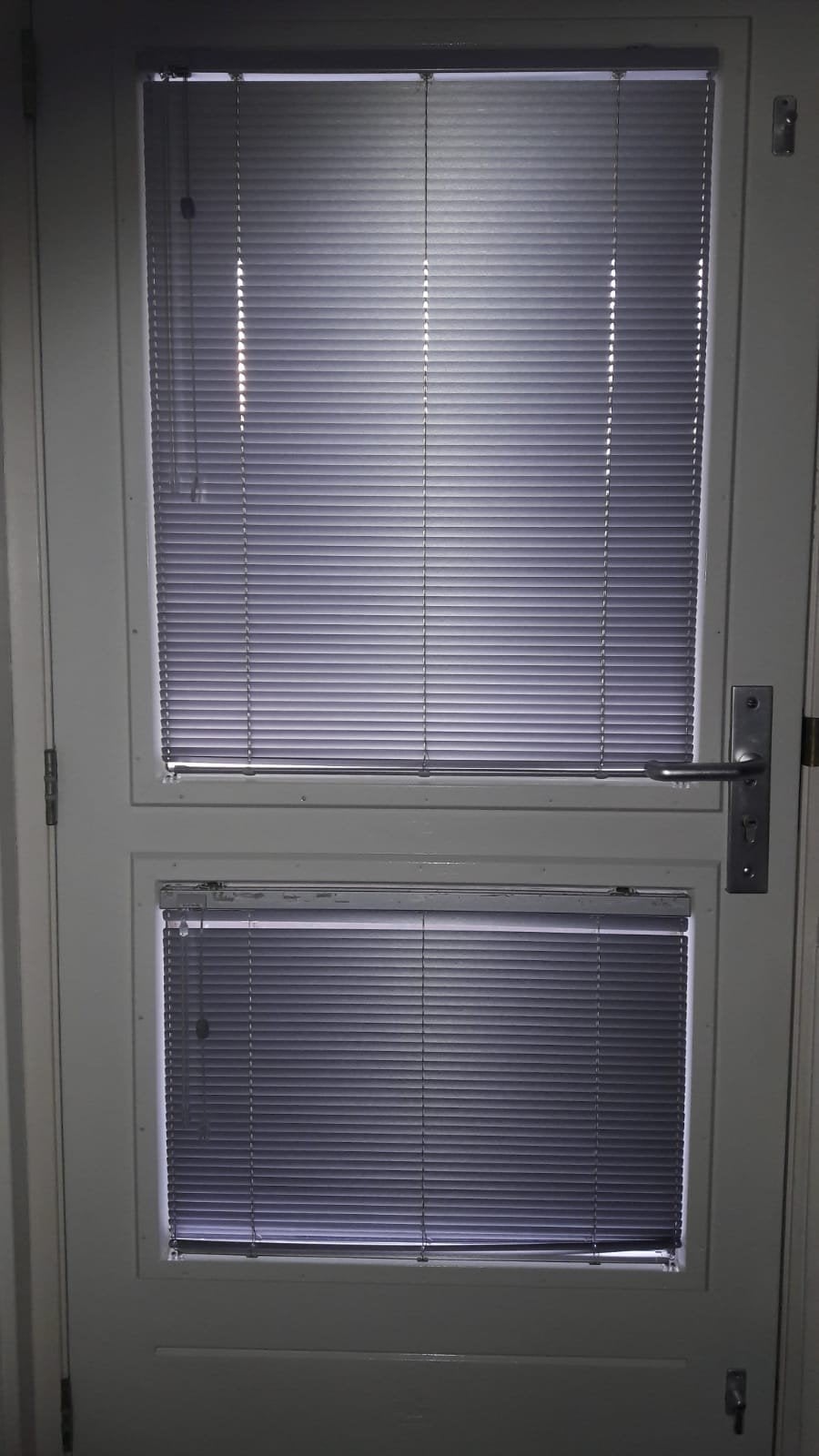 Jaloezie voor voordeur, Luxaflex, Ophalen of Verzenden, Jaloezie