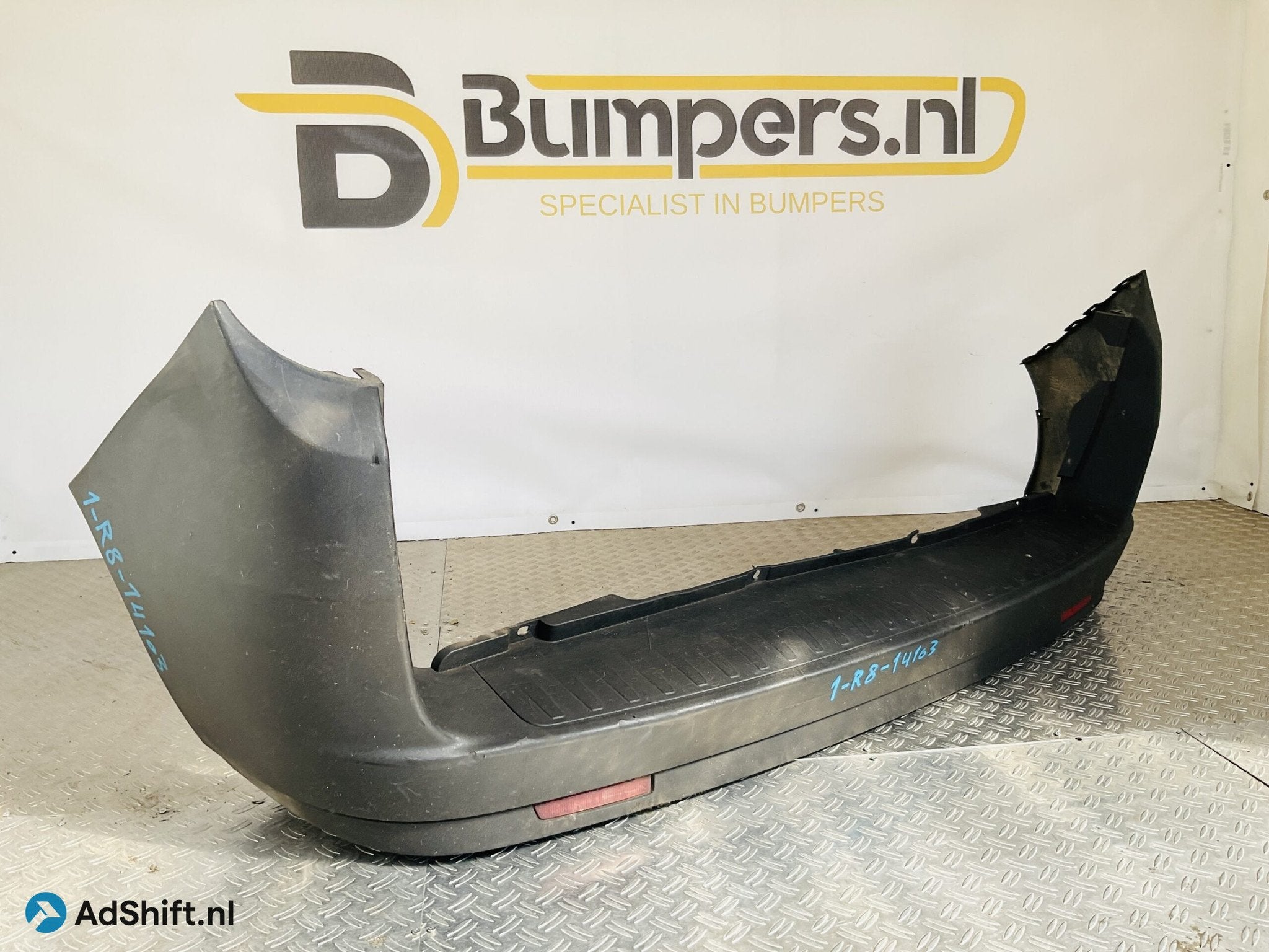 Bumper Opel Combo Fiat Doblo 735473499 Achterbumper 1-R8-141, Bumper