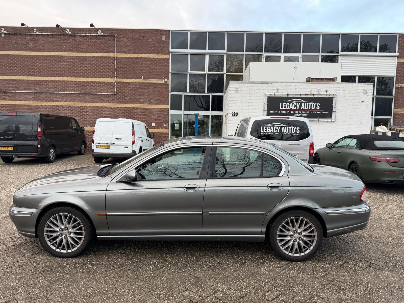 Jaguar X-type 2.0 V6 Business Edition - RIJDT & SCHAKELT GOE, Auto's, Voorwielaandrijving, Stof, Gebruikt, Zwart