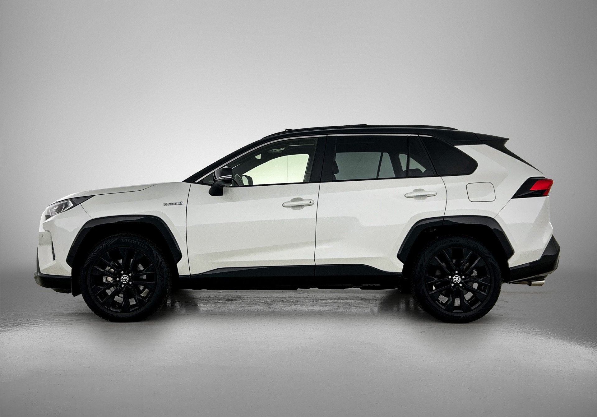 Toyota RAV4 2.5 Hybrid Bi-Tone | Schuif - Opendak | JBL | 36, Automatische klimaatregeling, Gebruikt, 4 cilinders, Leder en Stof