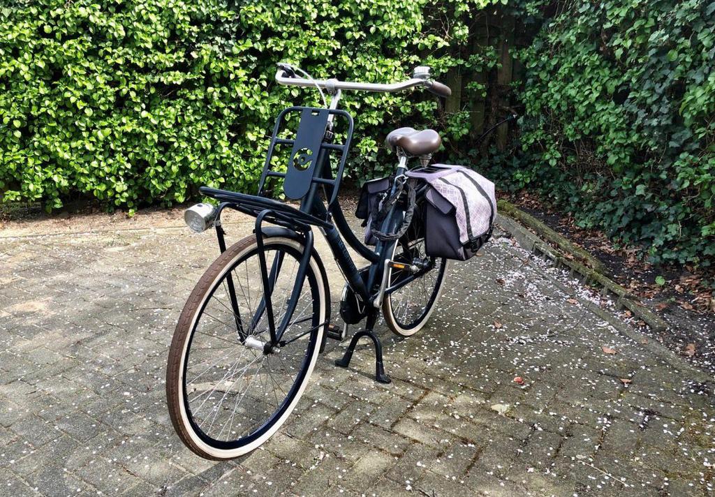 Cortina U4 damesfiets inclusief AXA sloten, Fietsen en Brommers, Terugtraprem, Versnellingen, 56 cm of meer, Zo goed als nieuw
