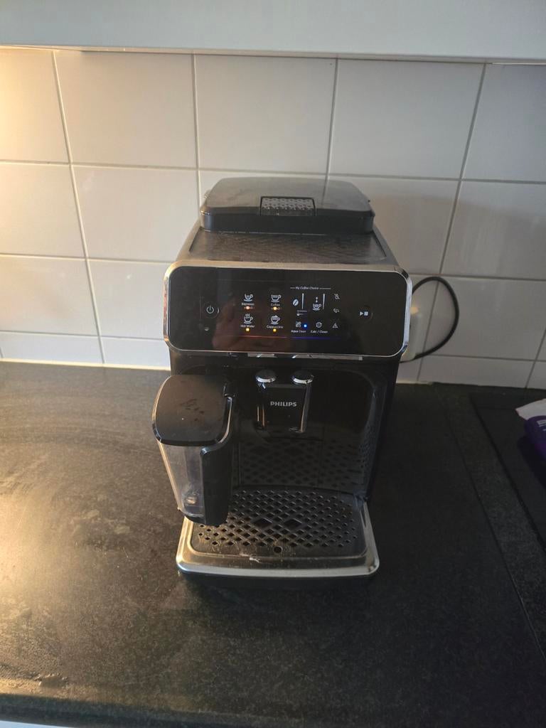 Bonen machine philips, Afneembaar waterreservoir, 2 tot 4 kopjes, Koffiemachine, Refurbished