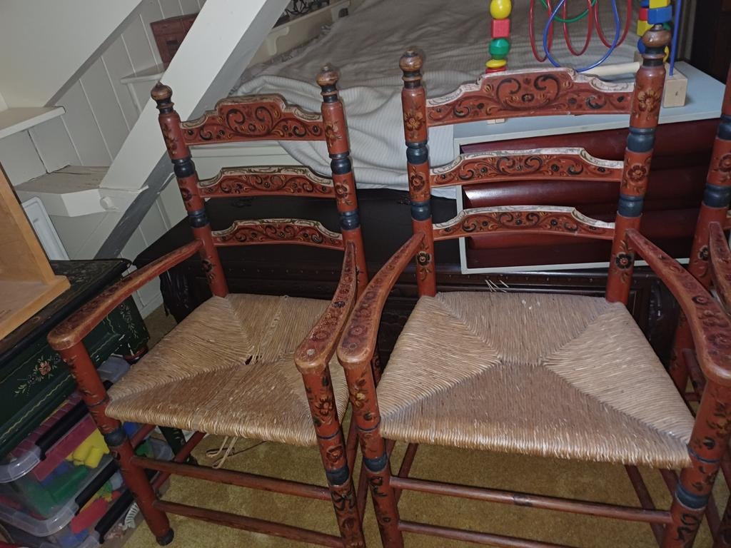 Set van 2 Antieke Hindelopen Handgeschilderde Stoelen, Ophalen