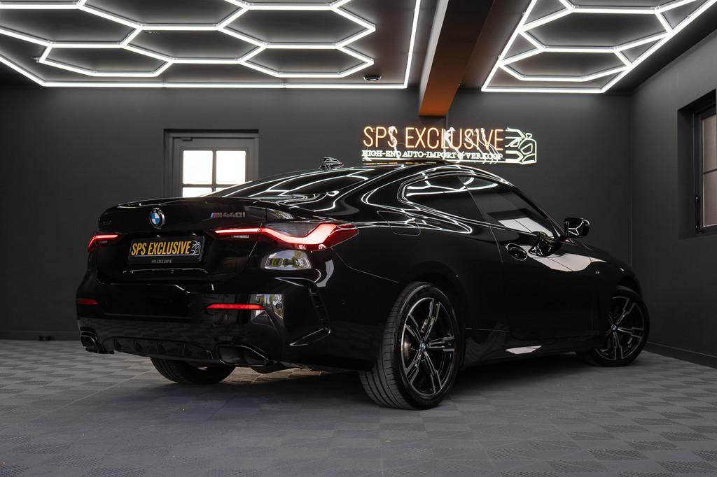 BMW 4 Serie Coupé M440i xDrive High Executive / Adaptive /, Automaat, Automatische klimaatregeling, 4 stoelen, Zwart