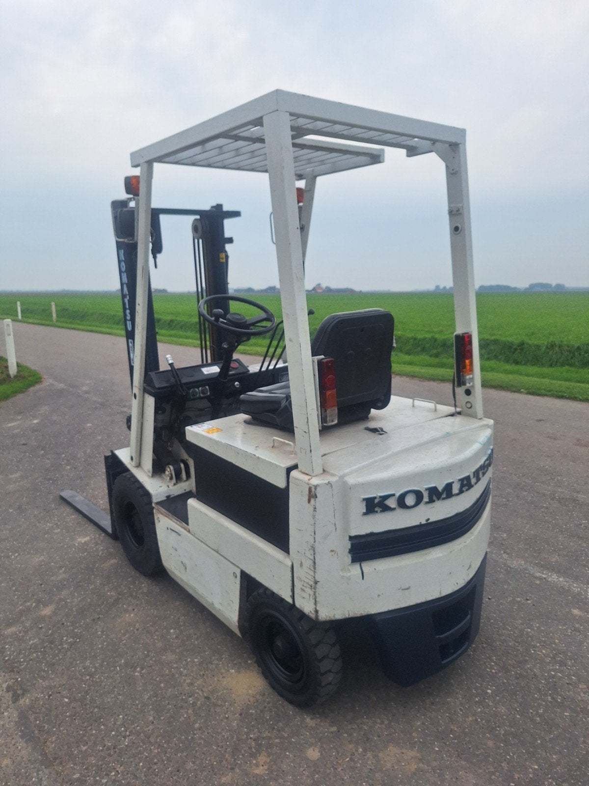 Foto 7 van heftruck komatsu FB15 met Side shift