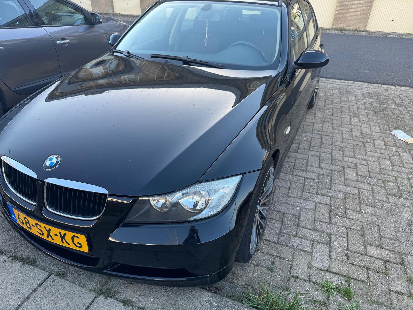 BMW 3-Serie 2.0 I 318 2006 Zwart, Achterwielaandrijving, 4 cilinders, 129 pk, Zwart