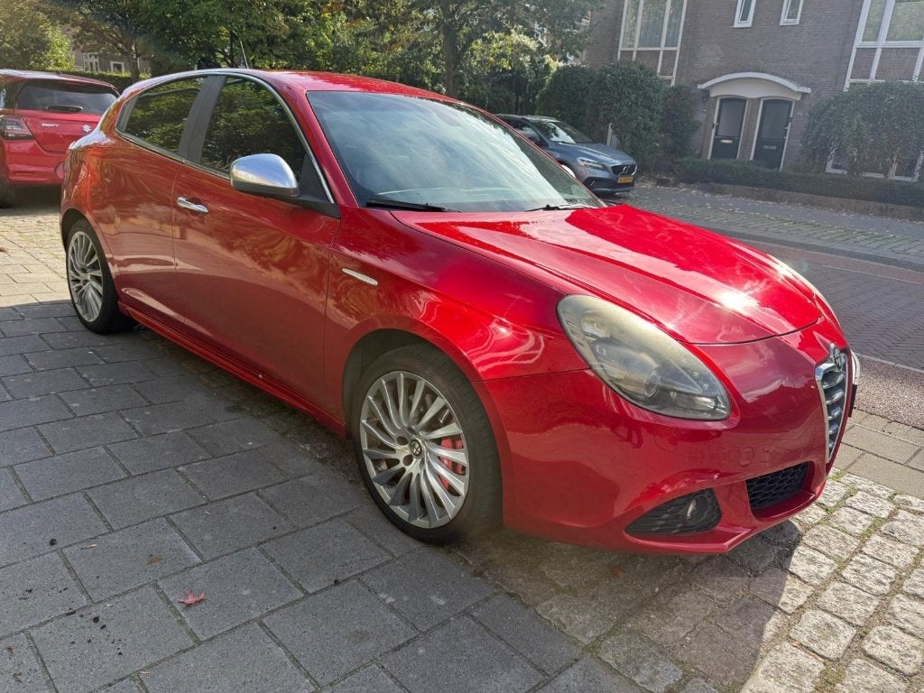 Alfa Romeo Giulietta 170PK! Rosso Comp. 1.4 Turbo MA 2011, Voorwielaandrijving, Dealer onderhouden, 4 cilinders, Handgeschakeld