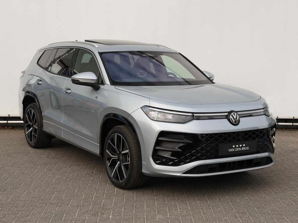 Volkswagen Tayron 1.5 eTSI R-Line Edition 272PK DSG | Panora, Stof, Euro 6, 4 cilinders, 2000 kg