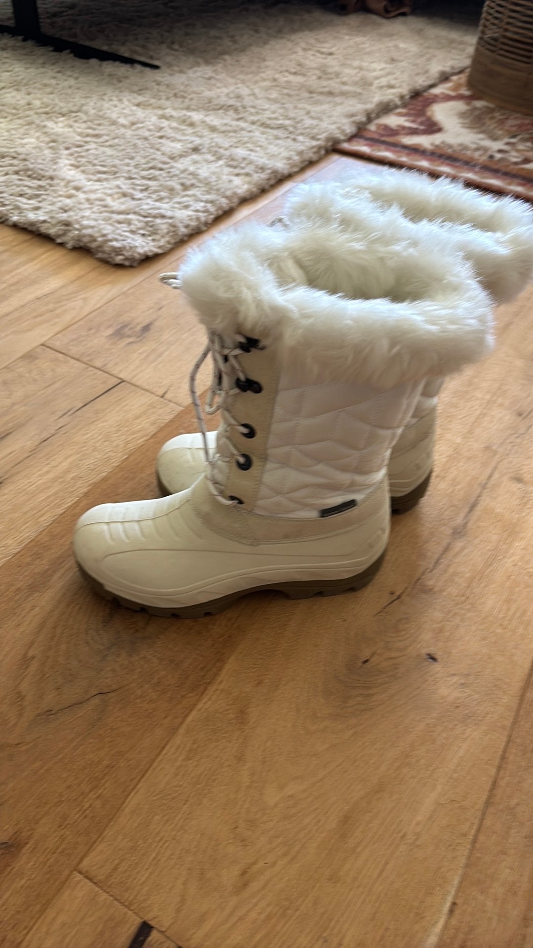 Human Nature sneeuwlaarzen wolwit maat 39/40 nieuw, Verzenden, Nieuw, Schoenen