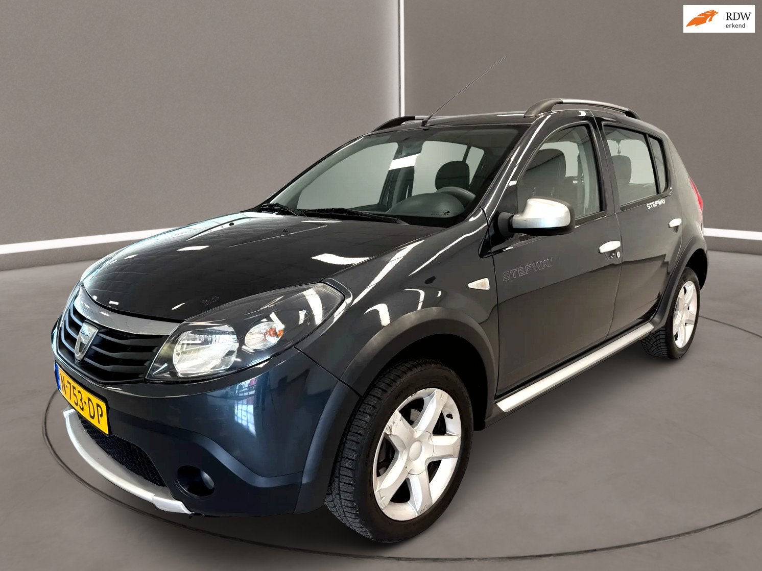Dacia Sandero 1.6 Stepway 84 Pk Airco 171 dkm Nap, Voorwielaandrijving, Stof, 4 cilinders, 14 km/l