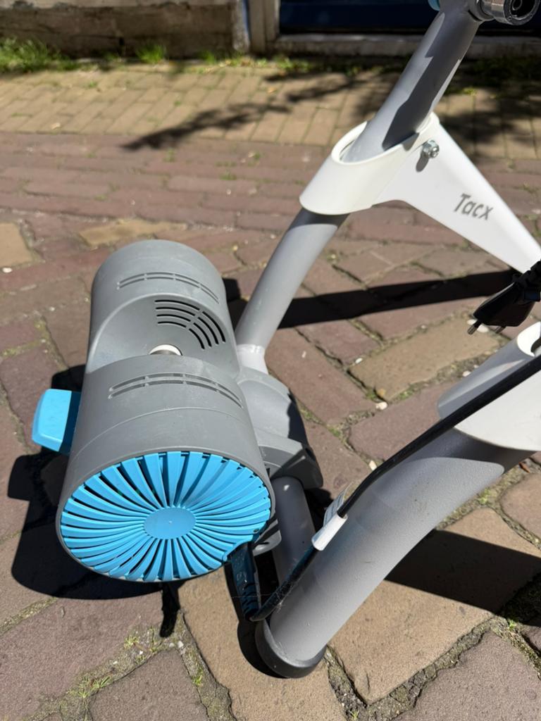Tacx Flux 2 Smart Trainer T2180 - ZO GOED ALS NIEUW, Sport en Fitness, Wielrennen, Ophalen of Verzenden, Zo goed als nieuw, Overige typen