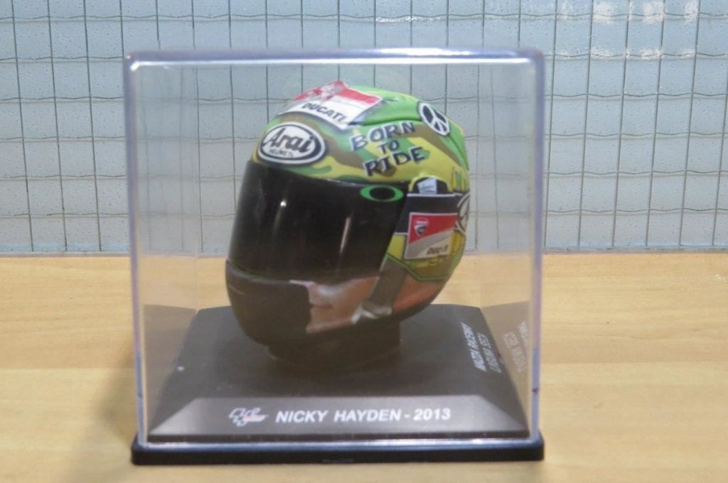 Nicky Hayden Arai helmet Laguna Seca 2013 1:5, MayCheong, Overige typen, Nieuw, Gyancourt france