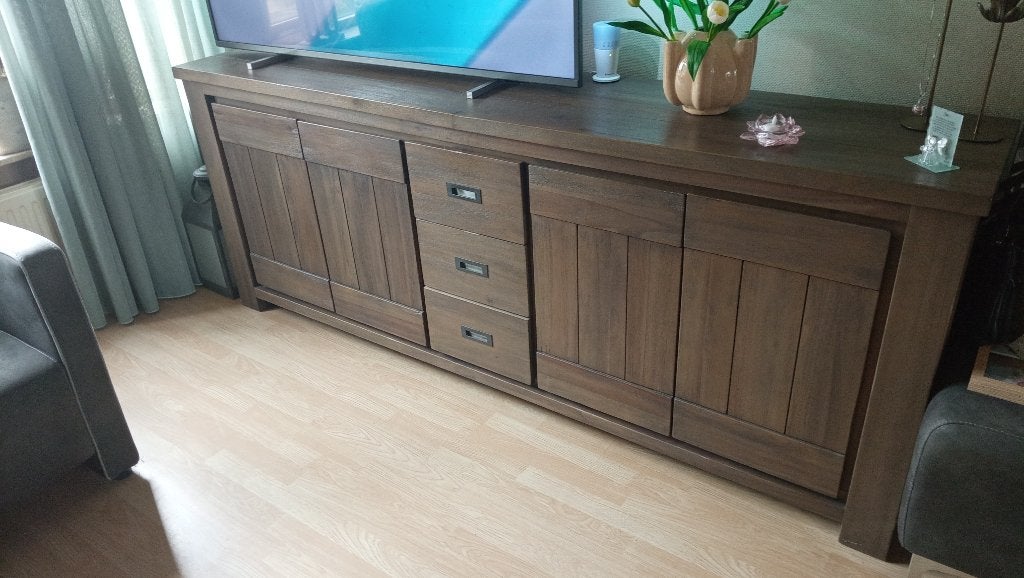 Mooie complete set: eettafel, dressoir en salontafel, Huis en Inrichting, Ophalen