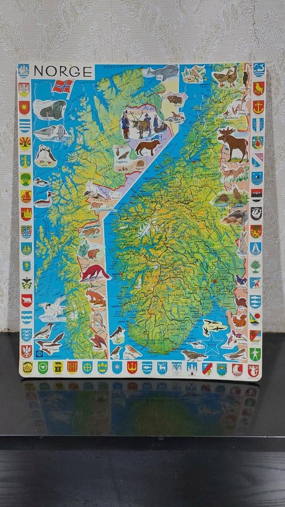 Vintage legpuzzel uit Noorwegen met dieren en stadswapens, Ophalen of Verzenden, Minder dan 500 stukjes, Gebruikt