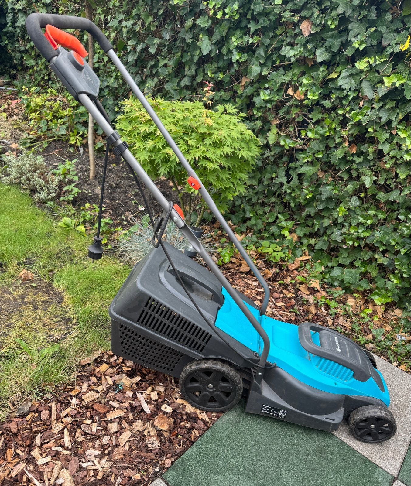 Gardena grasmaaier Powermax 1100/32 - Zo goed als nieuw, Ophalen, Cirkelmaaier, Elektrische grasmaaier, Zo goed als nieuw